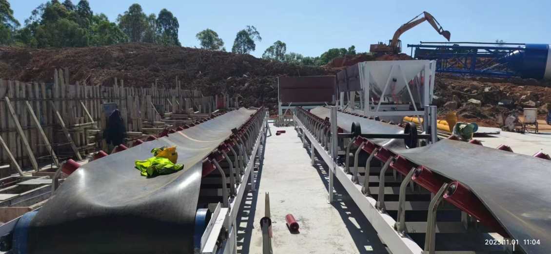 云南输送平皮带机的核心组成部分详解